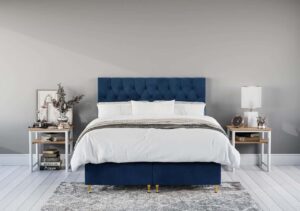 Livorno-interjeras-RIVIERA81-gold-copy